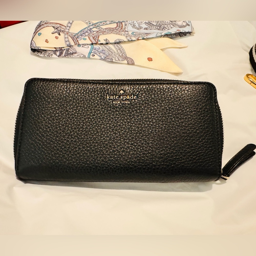 Kate Spade Black Pebbled Leather zip around long wallet Like New